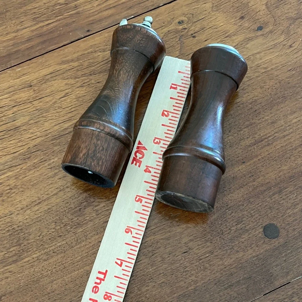 Vintage Wooden Pepper Grinder & Salt Shaker Set
